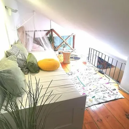 Apartment Santa Apolonia *